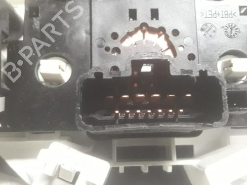Climate control RENAULT TWINGO III (BCM_, BCA_) 1.0 SCe 70 | BP11075729I5 