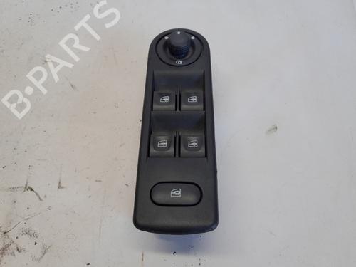 Used Switch RENAULT CAPTUR I (J5_, H5_) 1.2 TCe 120 (118 hp) 27406290