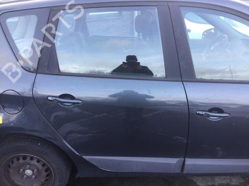 Dør højre bagtil Dør højre bagtil RENAULT SCÉNIC III (JZ0/1_) 1.5 dCi (106 hp) 33800900 33800900