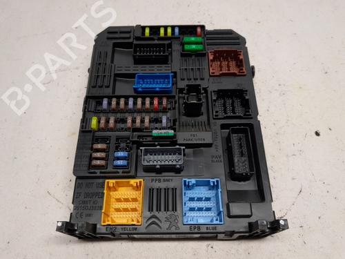 Used Fuse box Fuse box CITROËN C3 III (SX) 1.2 PureTech 82 (83 hp) 33247361 33247361