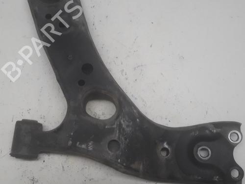 Used Right front suspension arm Right front suspension arm 11702001 11702001