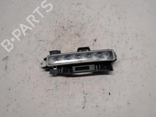 Used Left daytime light Left daytime light 19802745 19802745