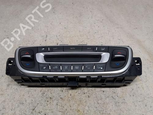 Used Climate control RENAULT SCÉNIC III (JZ0/1_) 1.5 dCi (106 hp) 30830817