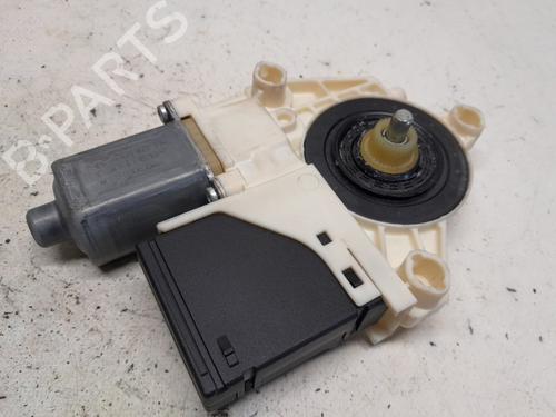 Used Electronic module Electronic module RENAULT MEGANE III Hatchback (BZ0/1_, B3_) 1.4 TCe (BZ0F, BZ1V) (131 hp) 18848970 18848970