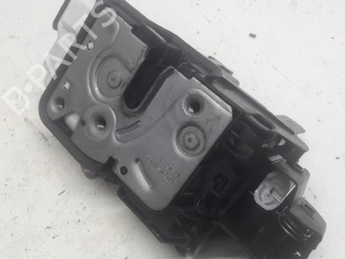 Used Front left lock VOLVO V40 Hatchback (525) D2 (120 hp) 13153964