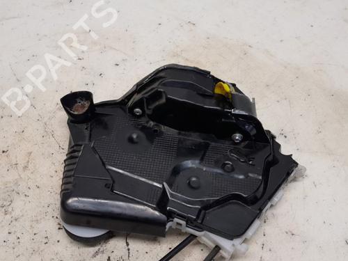 Used Front left lock TOYOTA YARIS (_P13_) 1.5 Hybrid (NHP130_) (101 hp) 15794250
