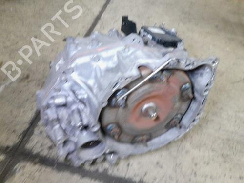 Used Gearbox VOLVO V70 III (135) D4 (181 hp) 29981066