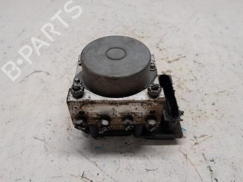 Used ABS pump RENAULT KANGOO Express (FW0/1_) 1.5 dCi 110 (FW0C, FW0H) (109 hp) 21117664