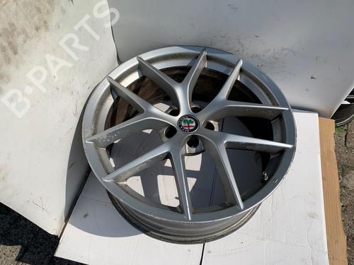 Used Rim Rim 37724819 37724819