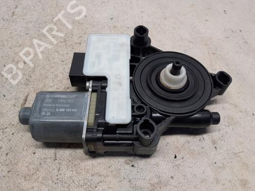Elektronische module SKODA OCTAVIA III Combi (5E5, 5E6) 1.4 TSI G-TEC (110 hp) 30085324