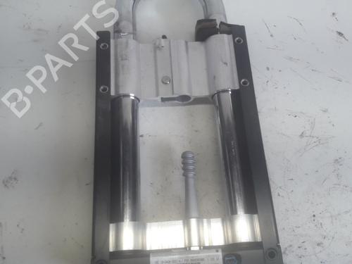Used Anti roll bar Anti roll bar 13153804 13153804