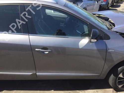 Used Right front door RENAULT MEGANE III Grandtour (KZ0/1) 1.2 TCe (KZ2B, KZ11) (116 hp) 27621225