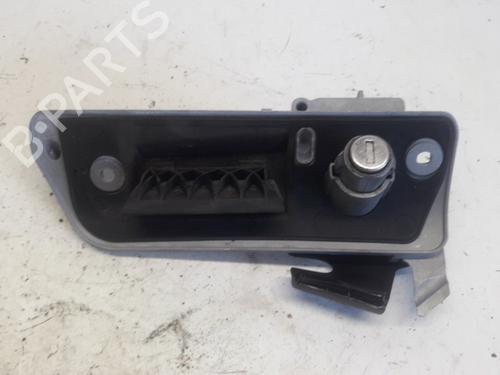 Used Tailgate handle Tailgate handle 11074523 11074523
