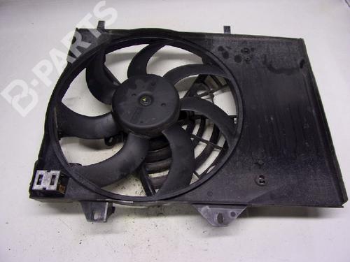 Used Radiator fan Radiator fan CITROËN C4 CACTUS 1.6 BlueHDi 100 (99 hp) 11068327 11068327