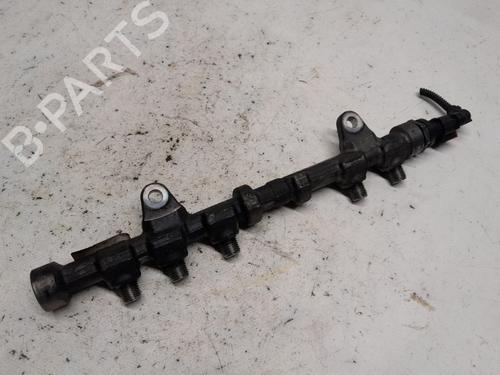 Used Injection rail Injection rail 18848438 18848438