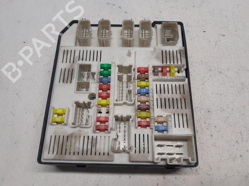 Used Fuse box RENAULT MEGANE III Grandtour (KZ0/1) 2.0 CVT (KZ0G, KZ1P) (140 hp) 25478653