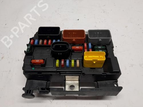 Sikringsdåse CITROËN C3 Picasso (SH_) 1.4 VTi 95 (SH8FSC, SH8FP0, SH8FP6) (95 hp) 30831030