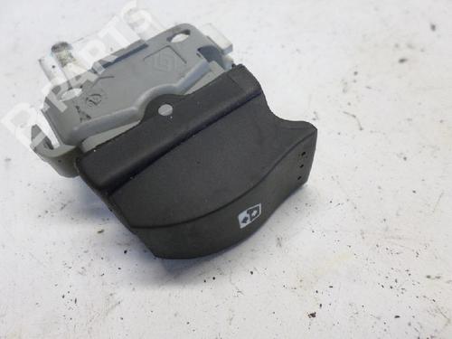 Used Switch Switch RENAULT MEGANE II (BM0/1_, CM0/1_) 1.9 dCi (BM0G, CM0G) (120 hp) 11066331 11066331