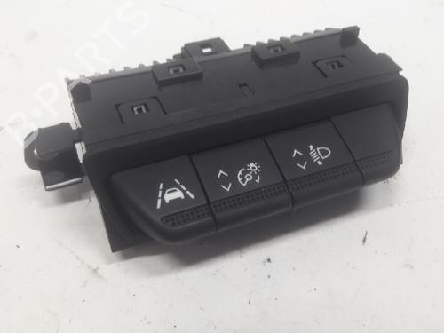 Used Switch RENAULT CLIO V (B7_) 1.0 TCe 100 (B7MT) (101 hp) 11077607