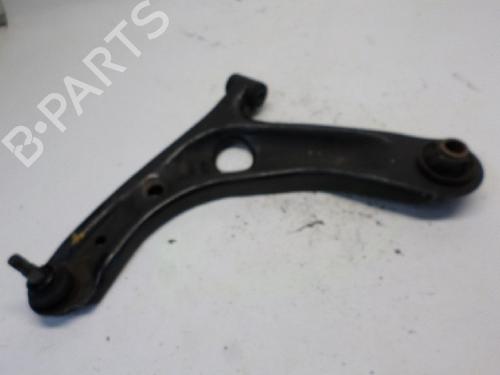 Venstre foran bærearm PEUGEOT 107 (PM_, PN_) 1.0 (68 hp) 11065751