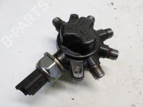 Used Injection rail Injection rail 11065827 11065827