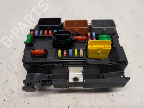 Used Fuse box Fuse box DS DS 3 (SA_) 1.2 VTi 82 (SAHMZ6) (82 hp) 35988142 35988142