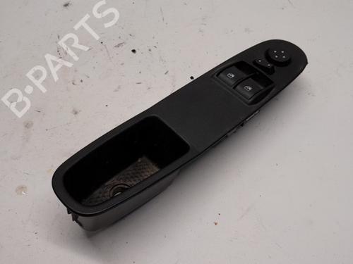 Used Switch FIAT GRANDE PUNTO (199_) 1.3 D Multijet (84 hp) 15794655