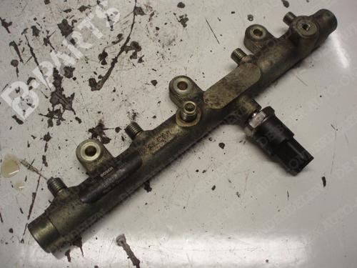 Used Common rail Common rail CITROËN BERLINGO / BERLINGO FIRST Box Body/MPV (M_) 2.0 HDI 90 (MBRHY, MCRHY) (90 hp) 11063764 11063764