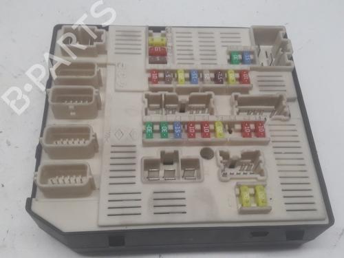 Used Fuse box Fuse box 11134384 11134384