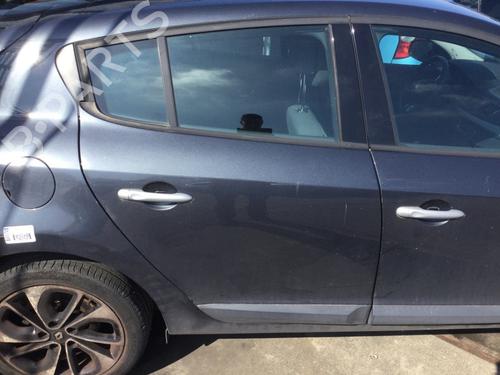 Puerta trasera derecha Puerta trasera derecha RENAULT MEGANE III Hatchback (BZ0/1_, B3_) 1.6 16V (BZ1B, BZ1H) (110 hp) 34042463 34042463