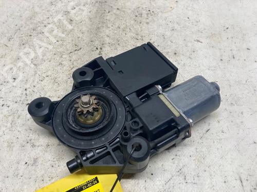 Used Electronic module Electronic module RENAULT SCÉNIC III (JZ0/1_) 2.0 16V (JZ0G, JZ0P, JZ1E, JZ1P) (140 hp) 18846789 18846789