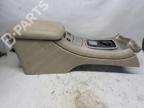 Used Armrest / Center console Armrest / Center console PEUGEOT 607 (9D, 9U) 2.7 HDi 24V (204 hp) 11064250 11064250