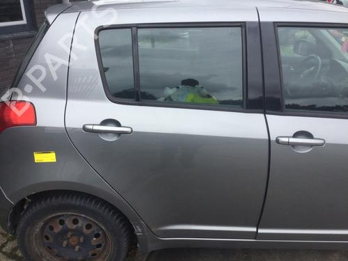 Used Right rear door SUZUKI SWIFT III (MZ, EZ) 1.3 DDiS (RS413D) (75 hp) 30085357