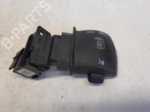 Lenkradtasten für RENAULT SCÉNIC III (JZ0/1_) 1.4 16V (JZ0F, JZ1V) (131 hp) 30264077