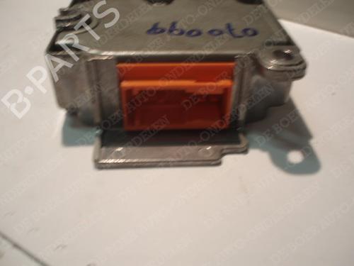 Used ECU airbags OPEL VECTRA B (J96) 1.8 i 16V (F19) (116 hp) 11063987