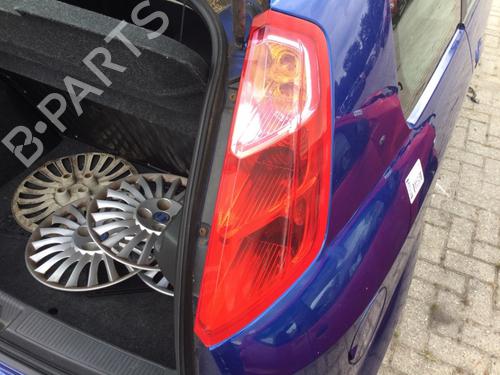 Used Right taillight Right taillight FIAT GRANDE PUNTO (199_) 1.4 16V (199BXG1B, 199AXG1B) (95 hp) 19516233 19516233