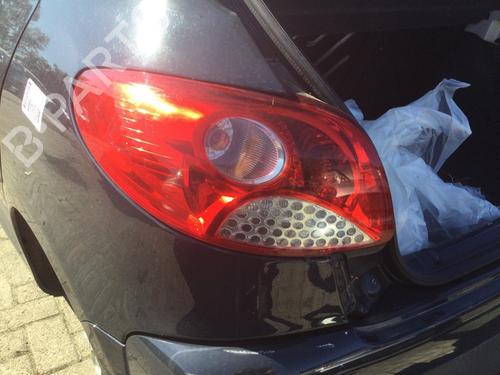 Venstre baglygte PEUGEOT 206 Hatchback (2A/C) 1.4 i (75 hp) 29980583