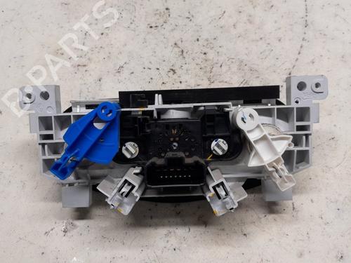 Climate control DACIA DUSTER (HS_) 1.6 SCe 115 | BP30658308I5