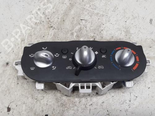 Used Climate control Climate control RENAULT TWINGO II (CN0_) 1.2 16V (CN04, CN0B) (75 hp) 33800879 33800879