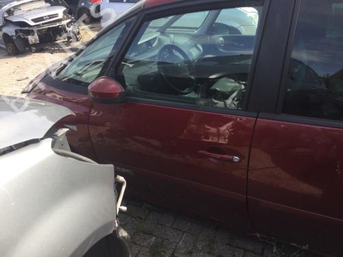 Używane Drzwi przednie lewe RENAULT ESPACE IV (JK0/1_) 2.0 (JK0A, JK1D, JK0N) (170 hp) 29817399