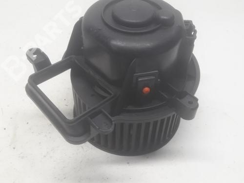 Used Heater blower motor Heater blower motor PEUGEOT 3008 I MPV (0U_) 1.6 HDi (109 hp) 11136135 11136135