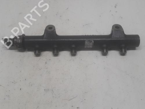 Used Injection rail Injection rail 11136422 11136422