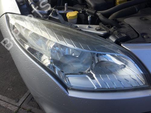 Używane Lampa przednia prawa RENAULT MEGANE III Grandtour (KZ0/1) 1.4 TCe (KZ0F, KZ1V) (130 hp) 30554118