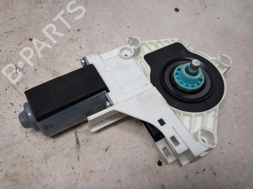 Used Electronic module AUDI A4 B8 Avant (8K5) 2.0 TDI (150 hp) 32035537