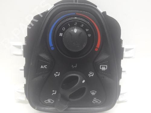 Used Climate control Climate control 11077819 11077819