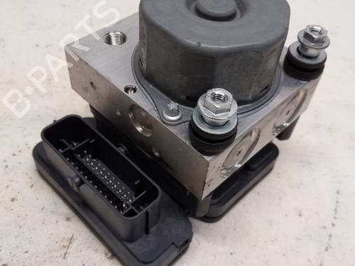 Used ABS pump RENAULT CAPTUR I (J5_, H5_) 1.2 TCe 120 (118 hp) 18848406