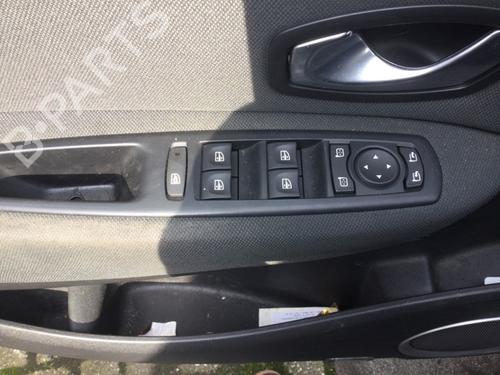 Commutateur Commutateur RENAULT GRAND SCÉNIC III (JZ0/1_) 1.4 16V (JZ0F) (131 hp) 35988114 35988114