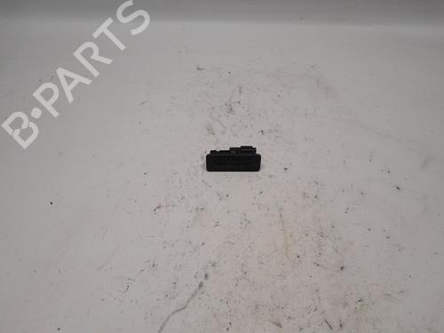 Used Tailgate handle PEUGEOT 308 SW II (LC_, LJ_, LR_, LX_, L4_) 1.6 BlueHDi 120 (120 hp) 18851444