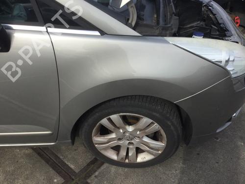 Used Right front fenders Right front fenders PEUGEOT 5008 (0U_, 0E_) 1.6 16V (120 hp) 35988461 35988461