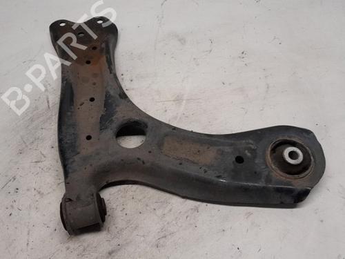 Used Right front suspension arm Right front suspension arm AUDI A1 Sportback (8XA, 8XF) 1.2 TFSI (86 hp) 16200763 16200763